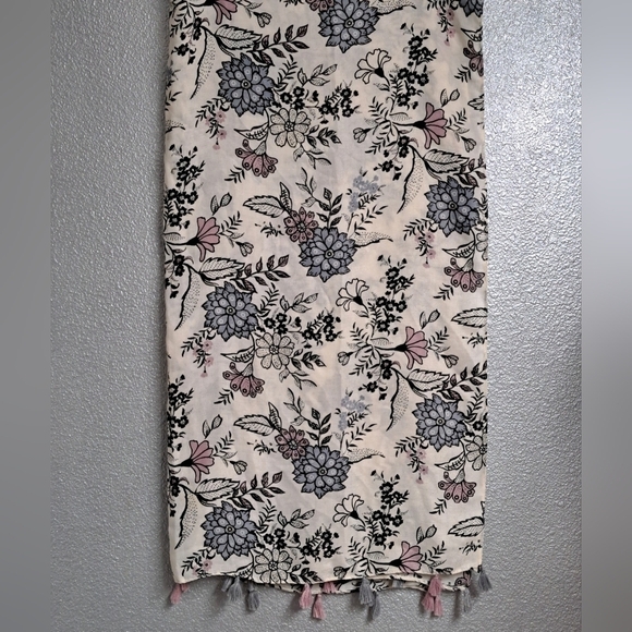 Floral Scarf/Sarong/Tablecloth With Fringe - Picture 1 of 7
